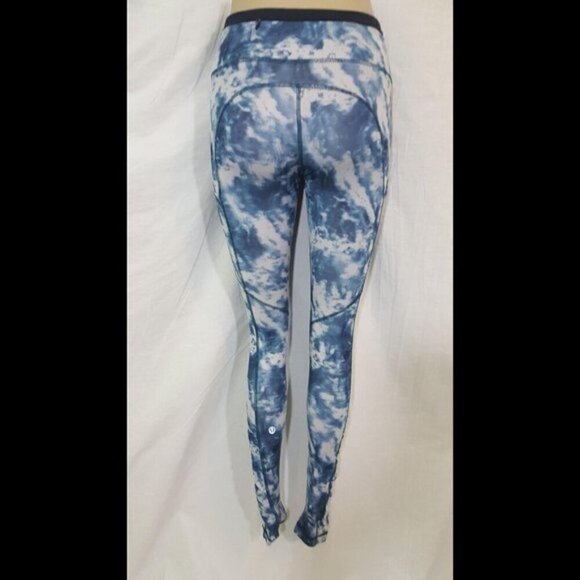 Lululemon Speed Tight Silver Fox Alberta Lake 4 - Picture 3 of 10